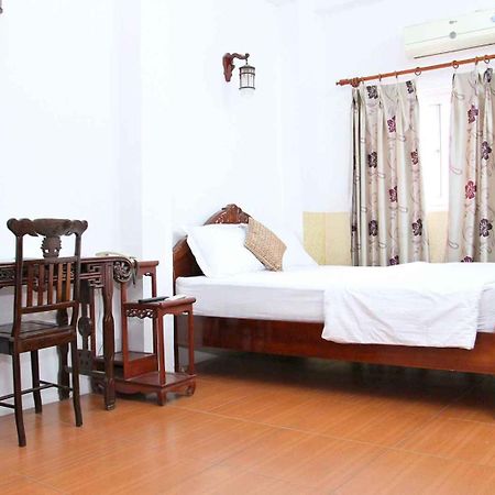 Hoang Cuong Hotel 15 Nguyen Thai Hoc Hanoi Bagian luar foto