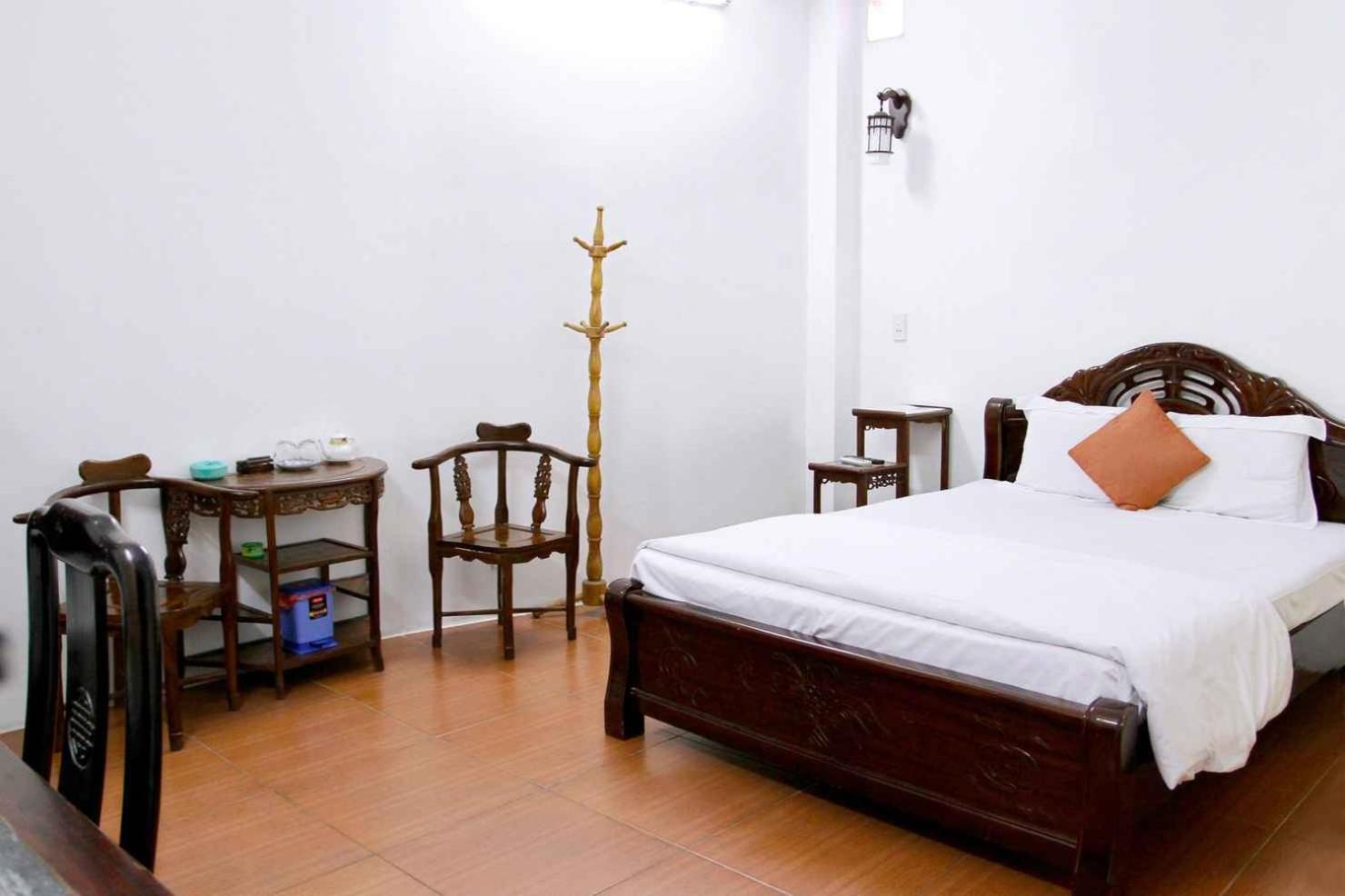 Hoang Cuong Hotel 15 Nguyen Thai Hoc Hanoi Bagian luar foto