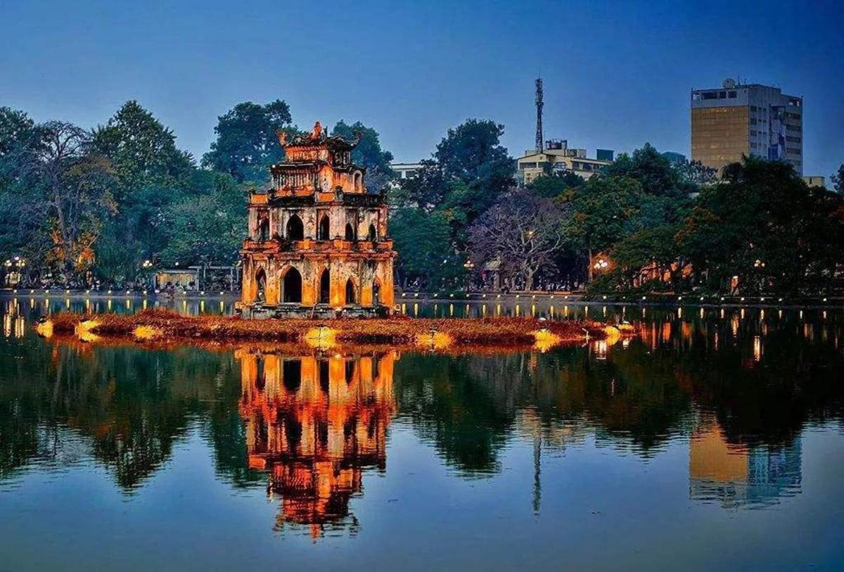 Hoang Cuong Hotel 15 Nguyen Thai Hoc Hanoi Bagian luar foto